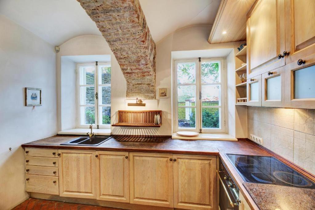 Cozy Old Town Historic House Apartman Tallinn Kültér fotó