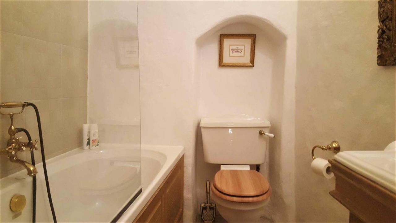 Cozy Old Town Historic House Apartman Tallinn Kültér fotó
